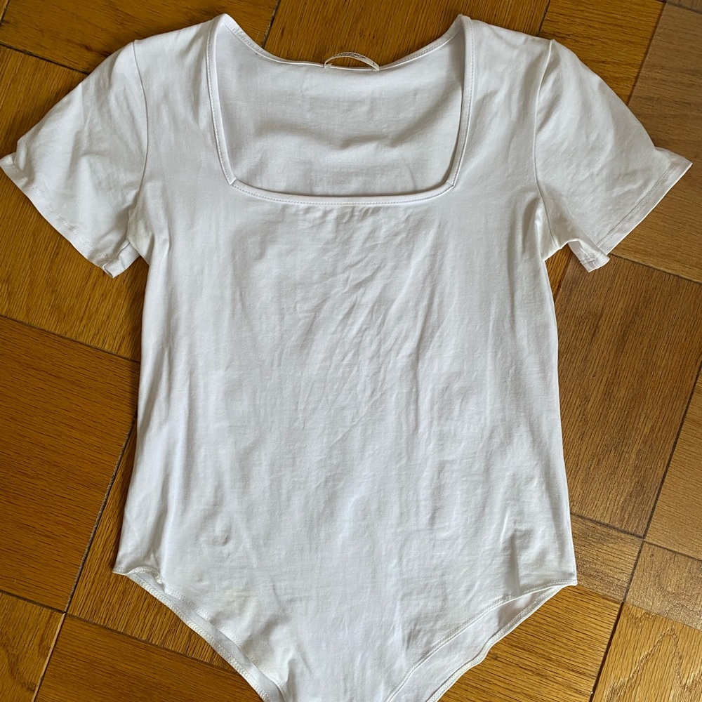 White squared neck bodysuit